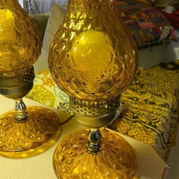 78-(VHD) Vintage. Home Decor. Amber. Glass. Hurricane Lamps. - Picture 13 of 15